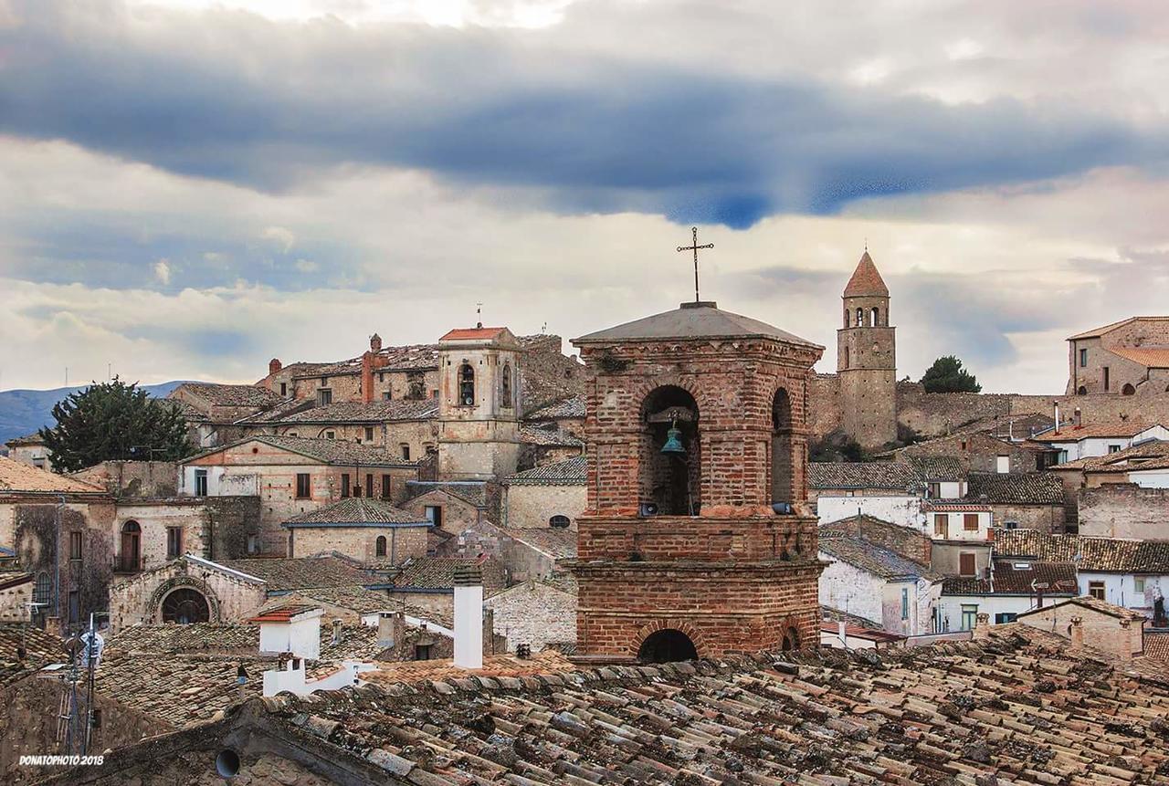 Dormire Nel Borgo Bovino Buitenkant foto