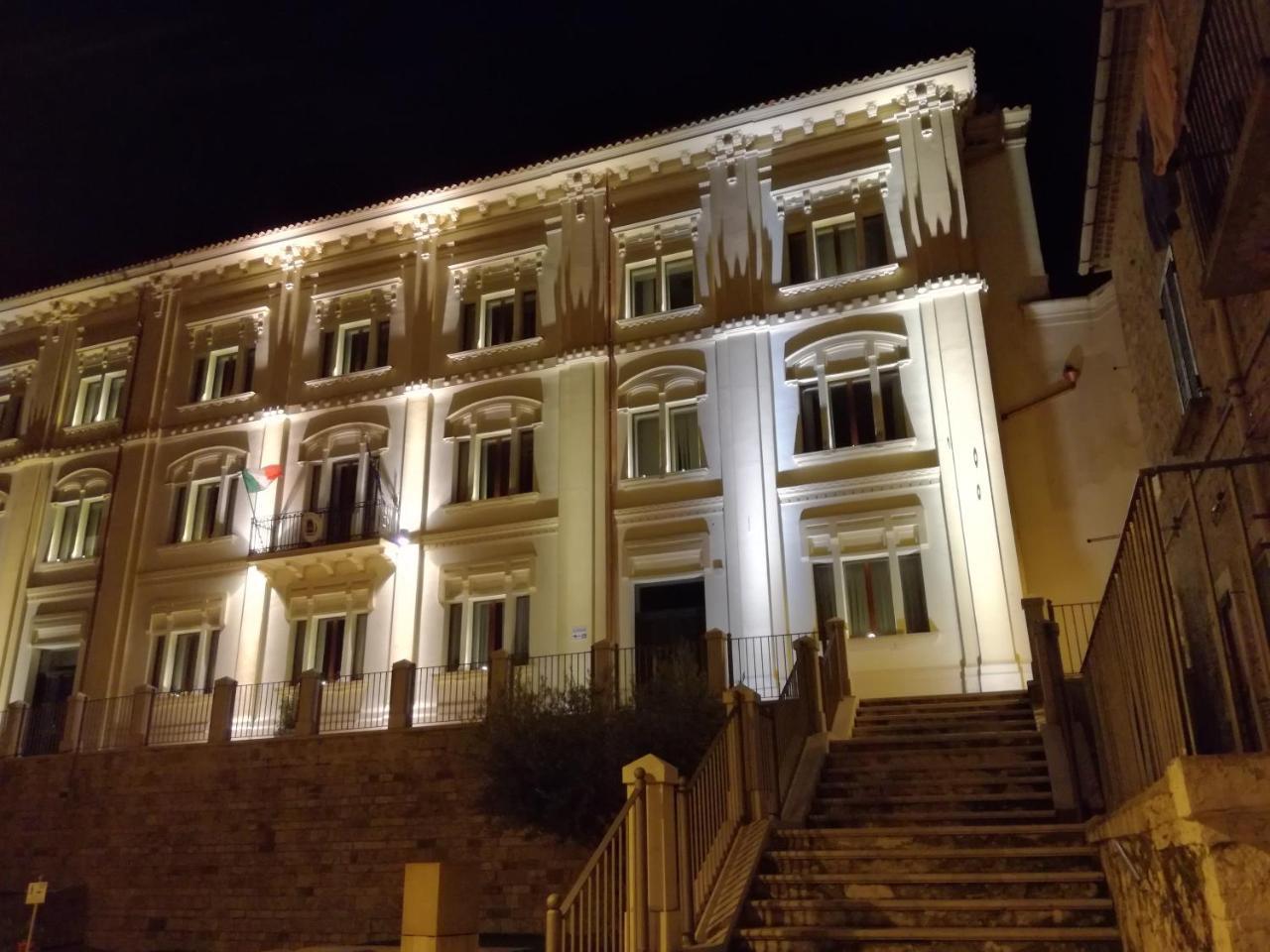 Dormire Nel Borgo Bovino Buitenkant foto